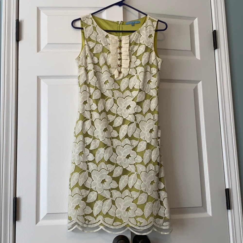 Green Floral Lace Overlay Shift Dress